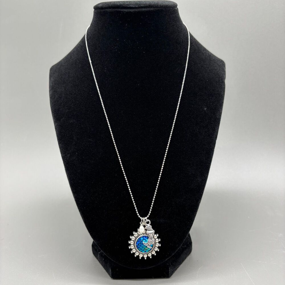 Mermaid Scale Pendant Necklace 18KGP Blue Iridescent Cabochon Pearl Charm 20"